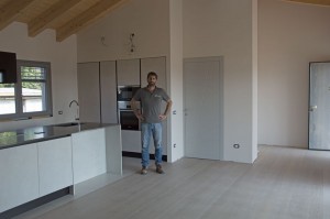 BiHolz casa in legno prefabbricata interno con cucina