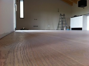 BiHolz casa in legno prefabbricata particolare parquet in rovere